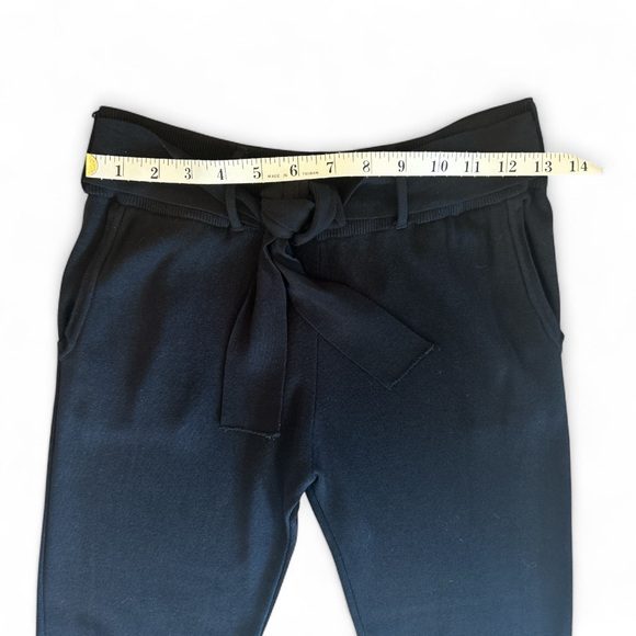 ZARA Women’s Black Heavy Knit Joggers
Size S - Picture 6 of 9